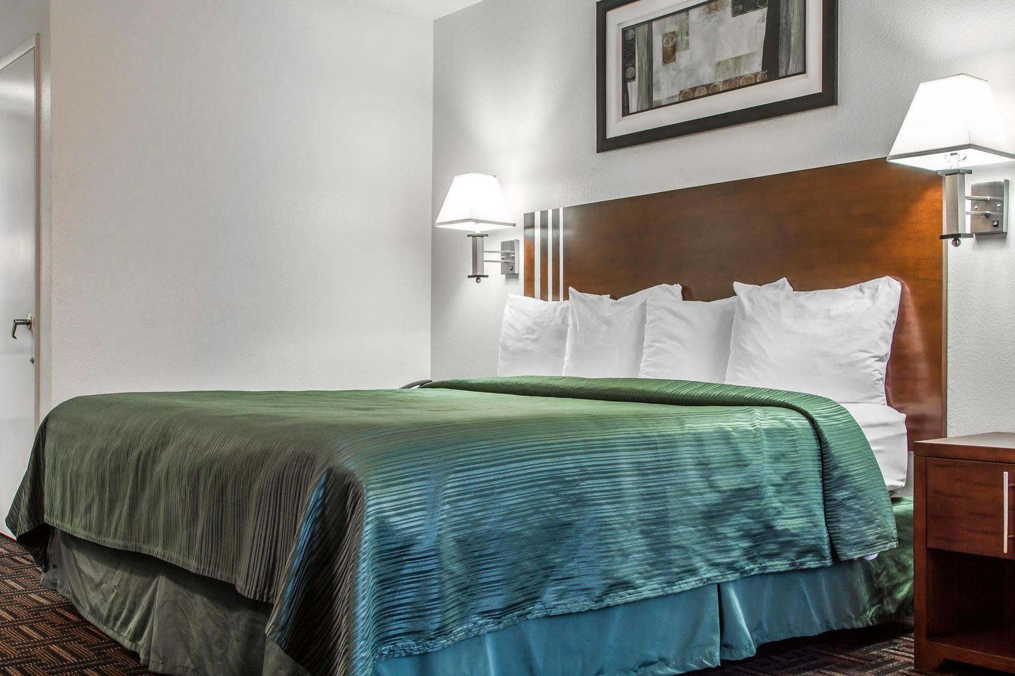 Hotel Quality Near Fresno