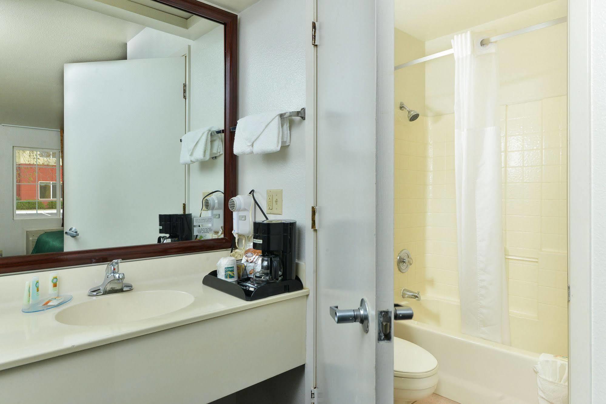 Quality Near Hotel Fresno